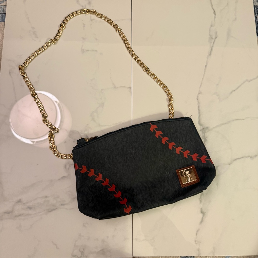 Elegant Navy and Red Wristlet with Gold Chain